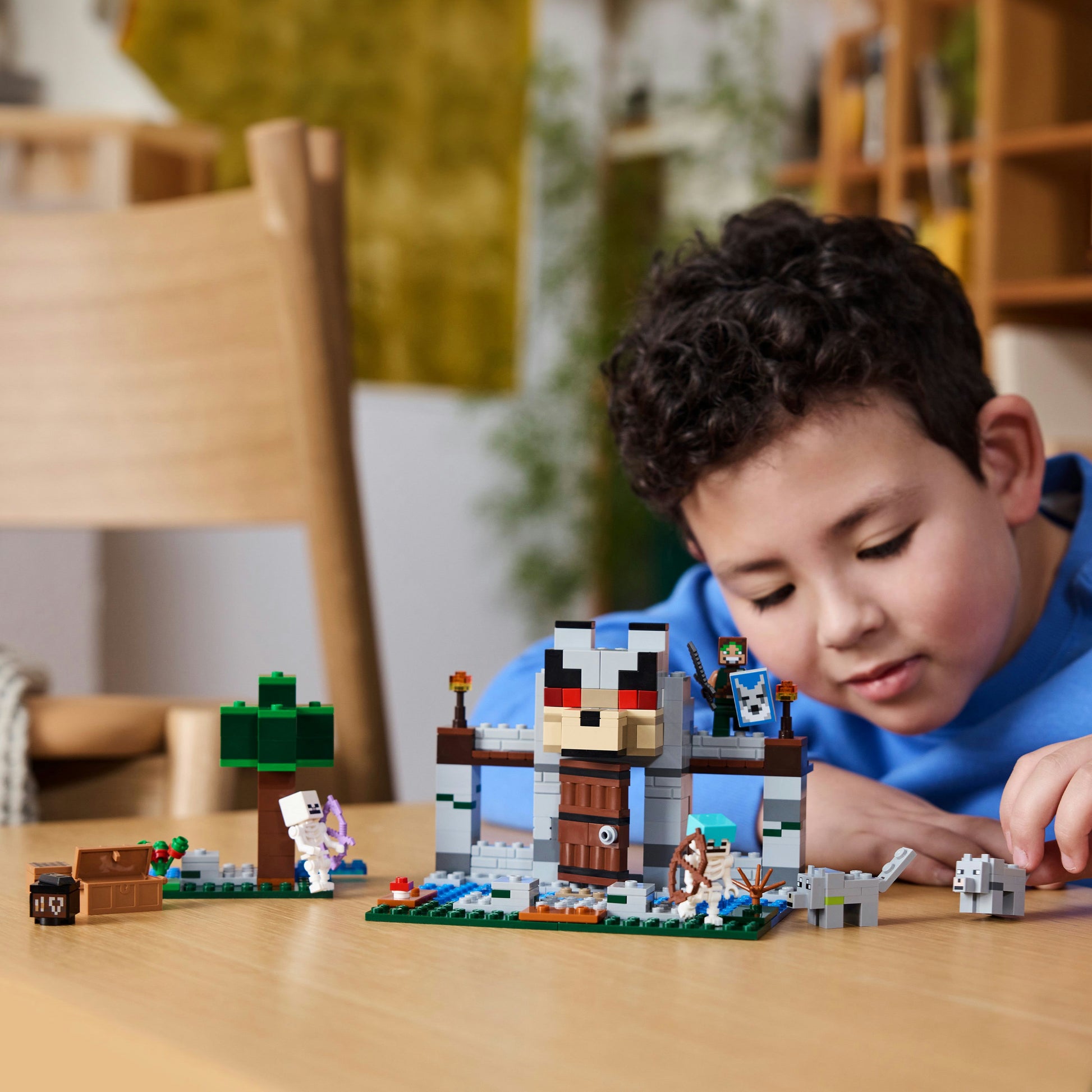 مجموعة لعب قلعة حصن الذئب 21261 من ®LEGO® Minecraft