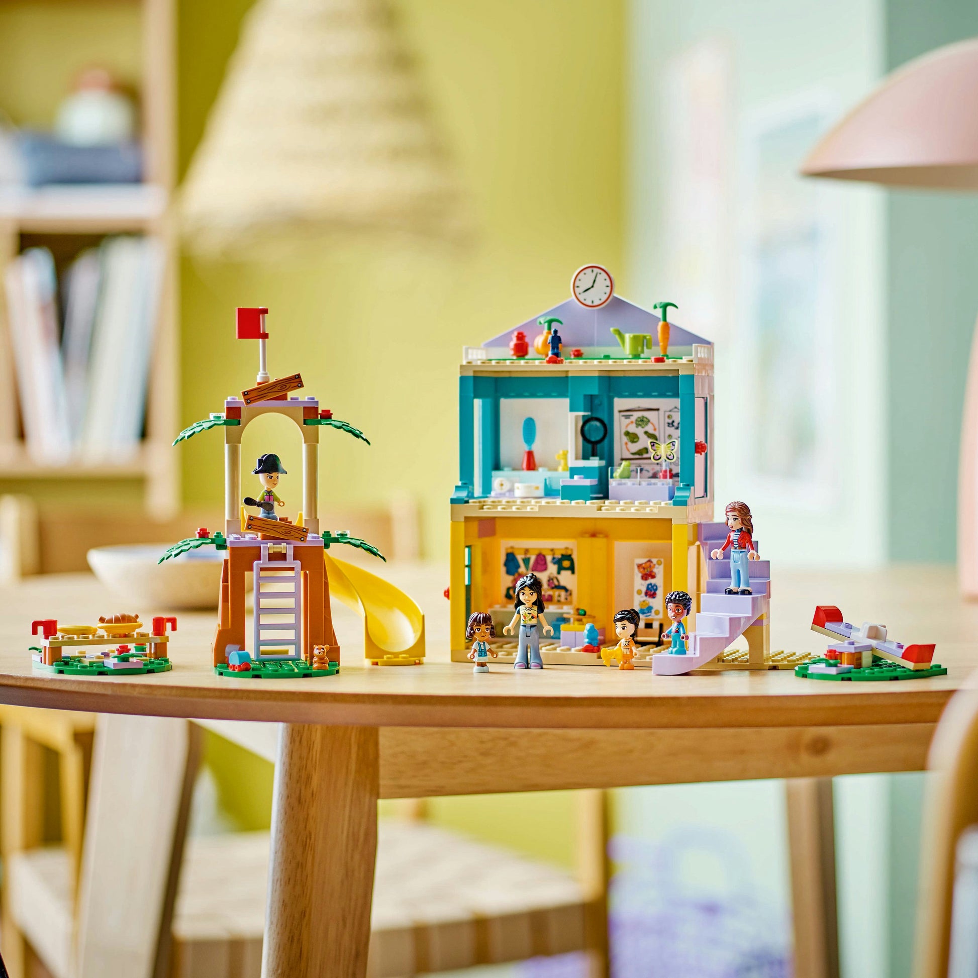 مجموعة لعب روضة الأطفال في هارت ليك سيتي 42636 من LEGO® Friends