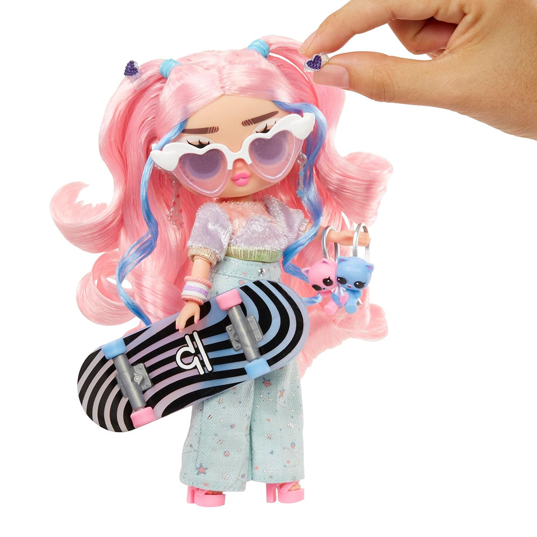LOL Surprise Tweens Core Doll Flora Moon