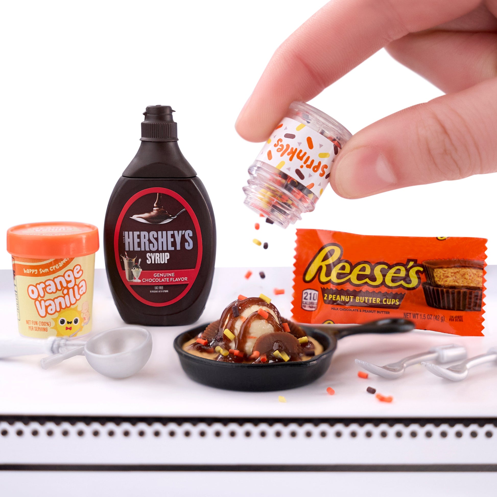 MGA'S Miniverse Make It Mini Hershey's