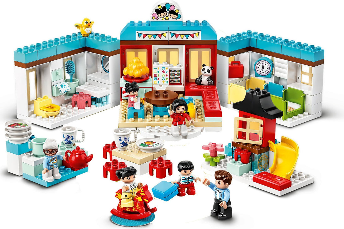 LEGO 10943 Happy Childhood Moments