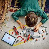 LEGO® F1® Pit Stop & Pit Crew with Ferrari Car