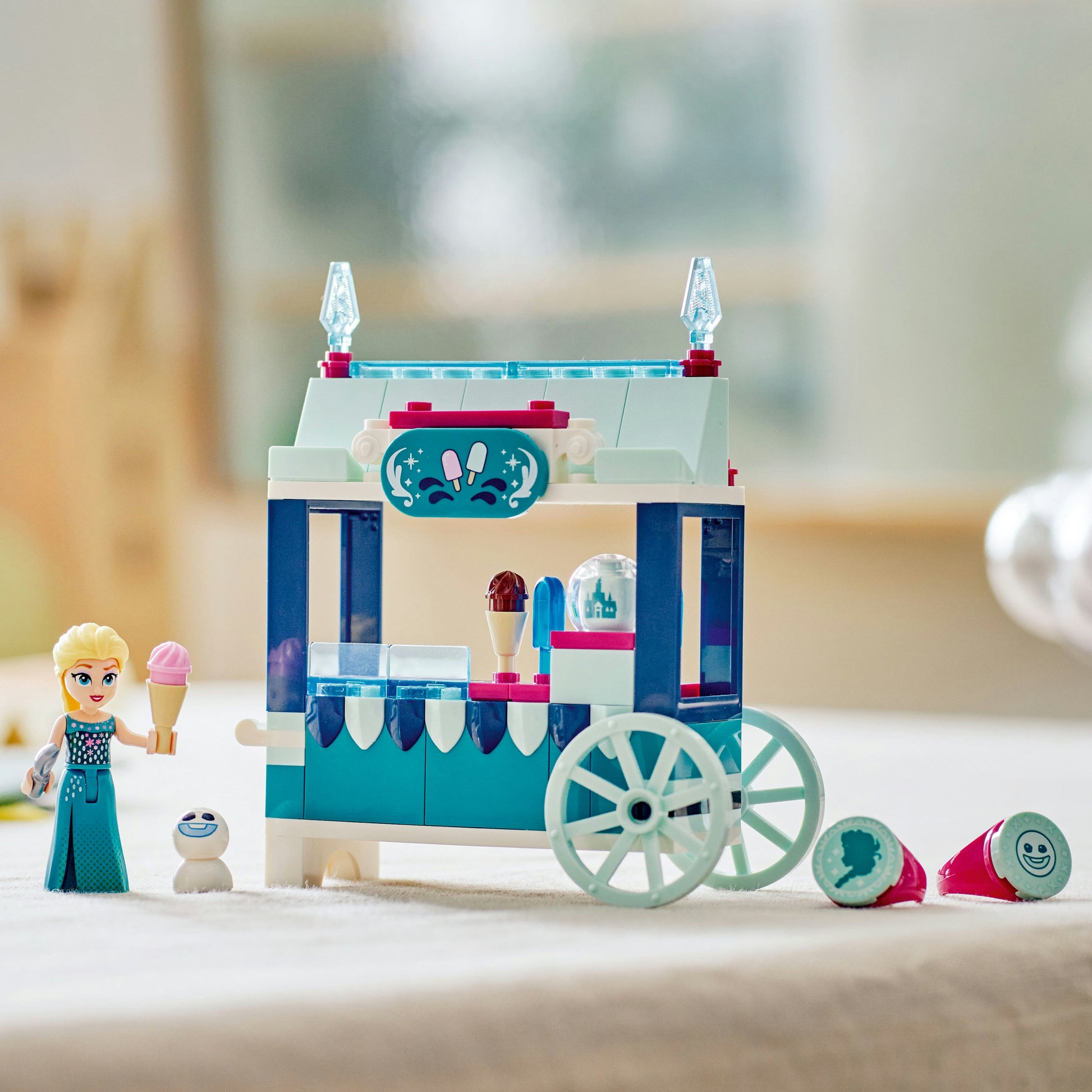 LEGO® _ Disney Frozen Elsa’s Frozen Treats 43234