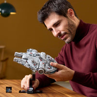 مجموعة ميلينيوم فالكون™ 75375 من ™LEGO® Star Wars