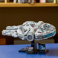 مجموعة ميلينيوم فالكون™ 75375 من ™LEGO® Star Wars