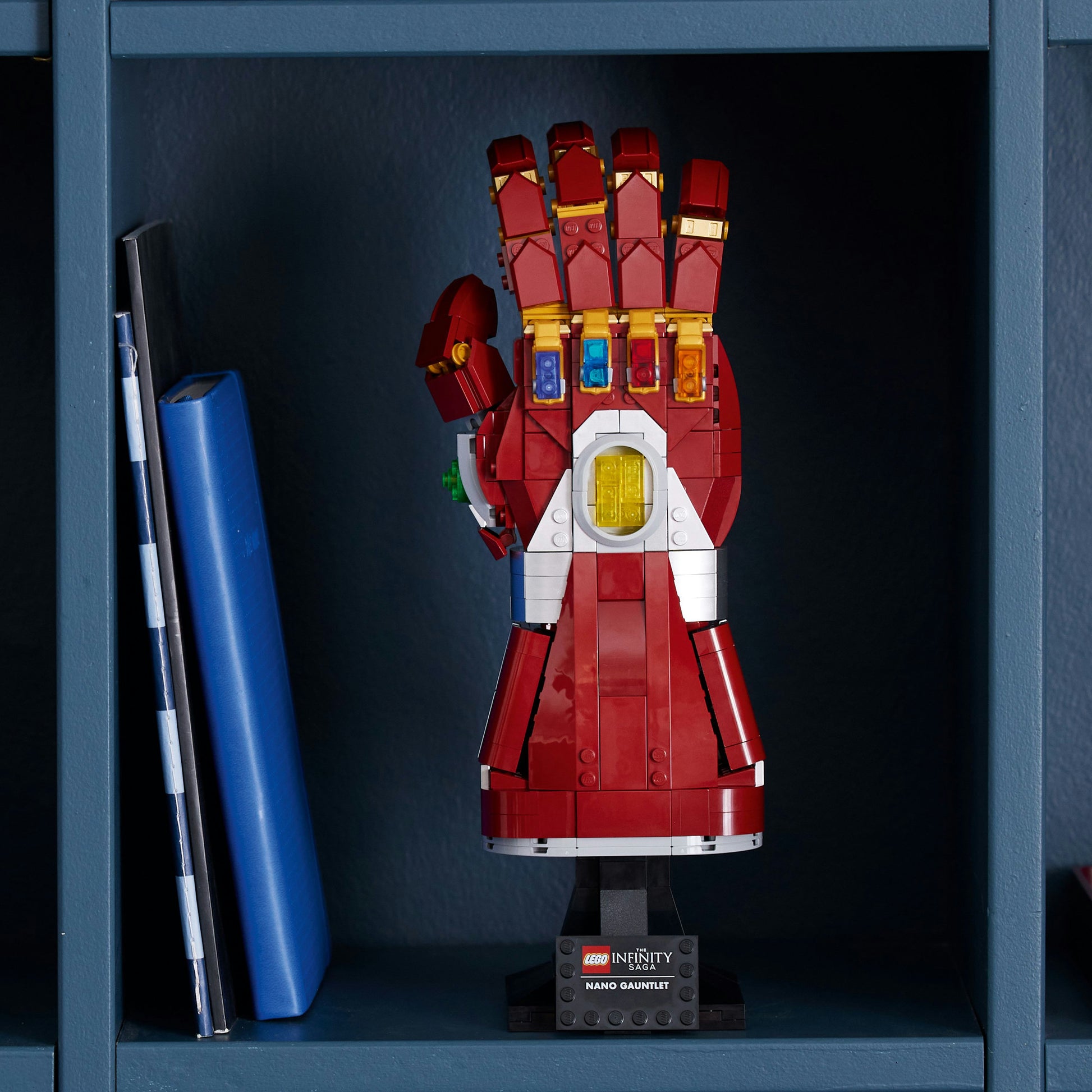 مجموعة  قفاز النانو 76223 من LEGO® Marvel (680 قطعة)