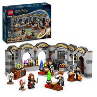 LEGO® Harry Potter™ Hogwarts™ Castle: Potions Class 76431