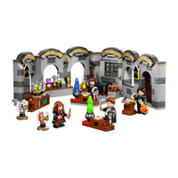 LEGO® Harry Potter™ Hogwarts™ Castle: Potions Class 76431