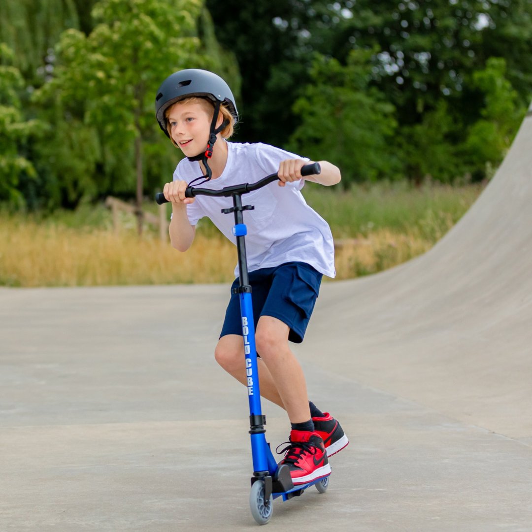 BoldCube 2 Wheel Scooter Deluxe (Sapphire)